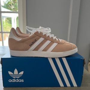 Adidas Gazelle women’s sneakers